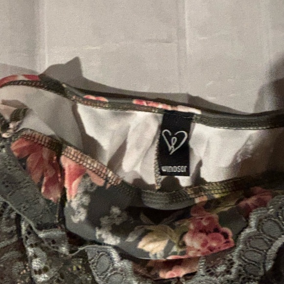 Windsor Backless Floral Dress - Gray and Pink - Picture 3 of 5